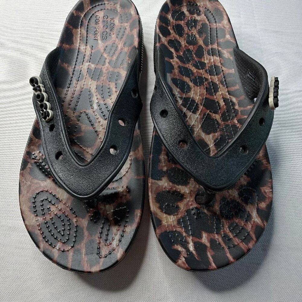 Crocs Animal Remix Iconic Comfort Thong Unisex Men’s 10 Woman’s 12